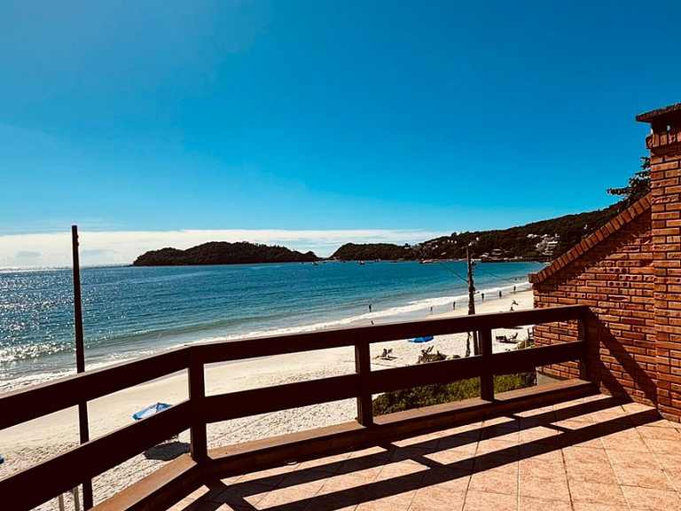 Experiência única em Bombinhas frente ao Mar.